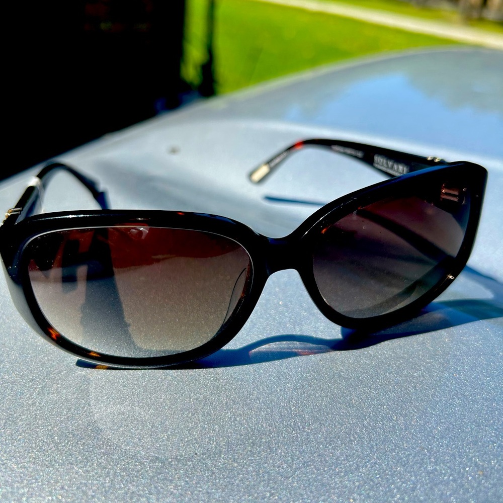 New with tags SOLVARI BLING SUNGLASSES